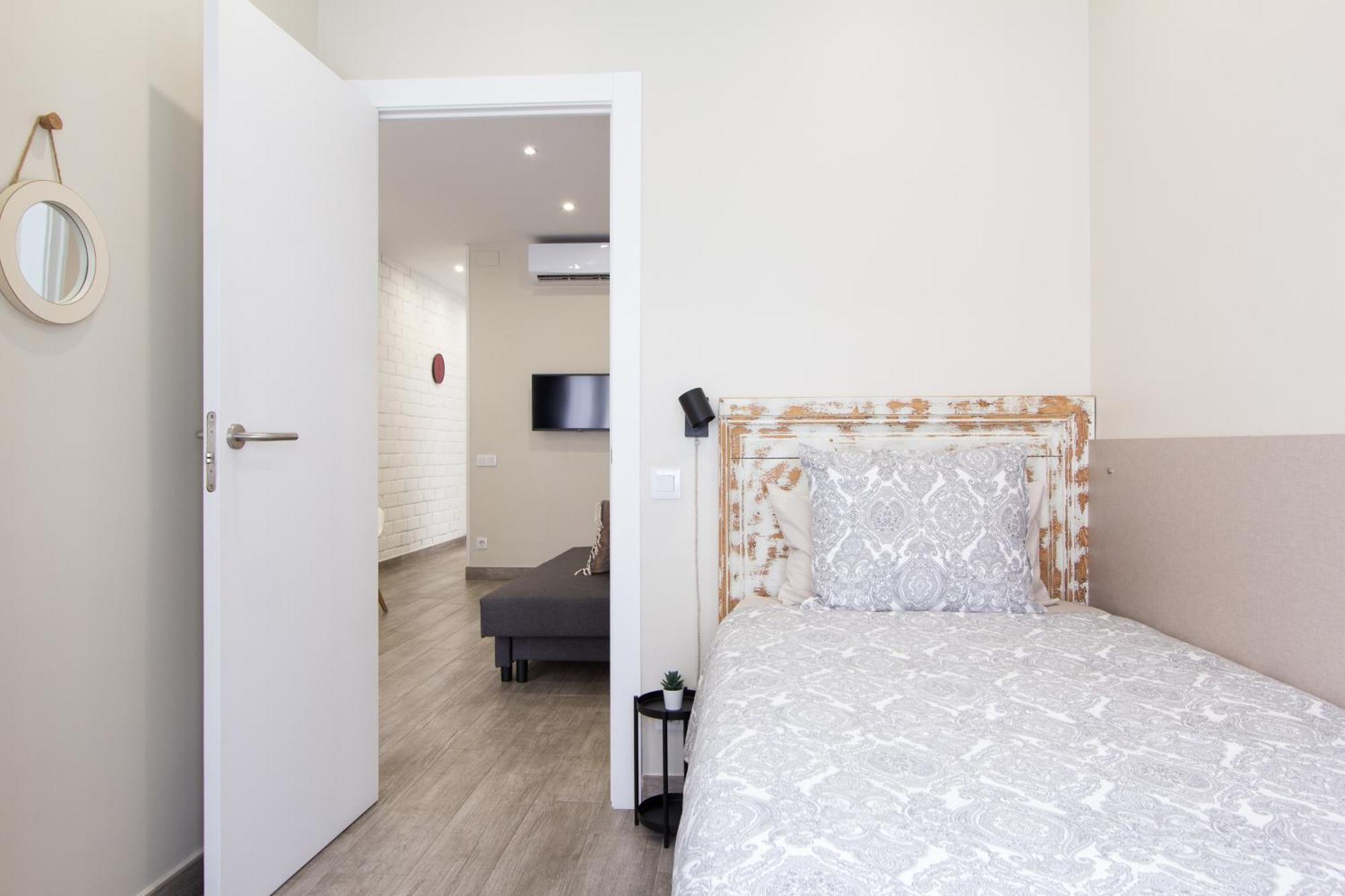 Novus Homes Barcelona Santa Eulalia 略夫雷加特河畔奥斯皮塔莱特 外观 照片