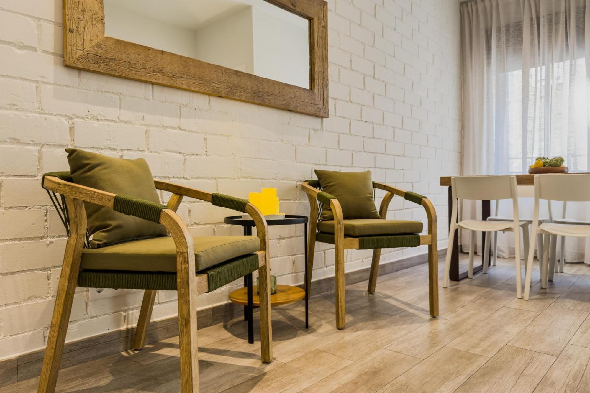 Novus Homes Barcelona Santa Eulalia 略夫雷加特河畔奥斯皮塔莱特 外观 照片