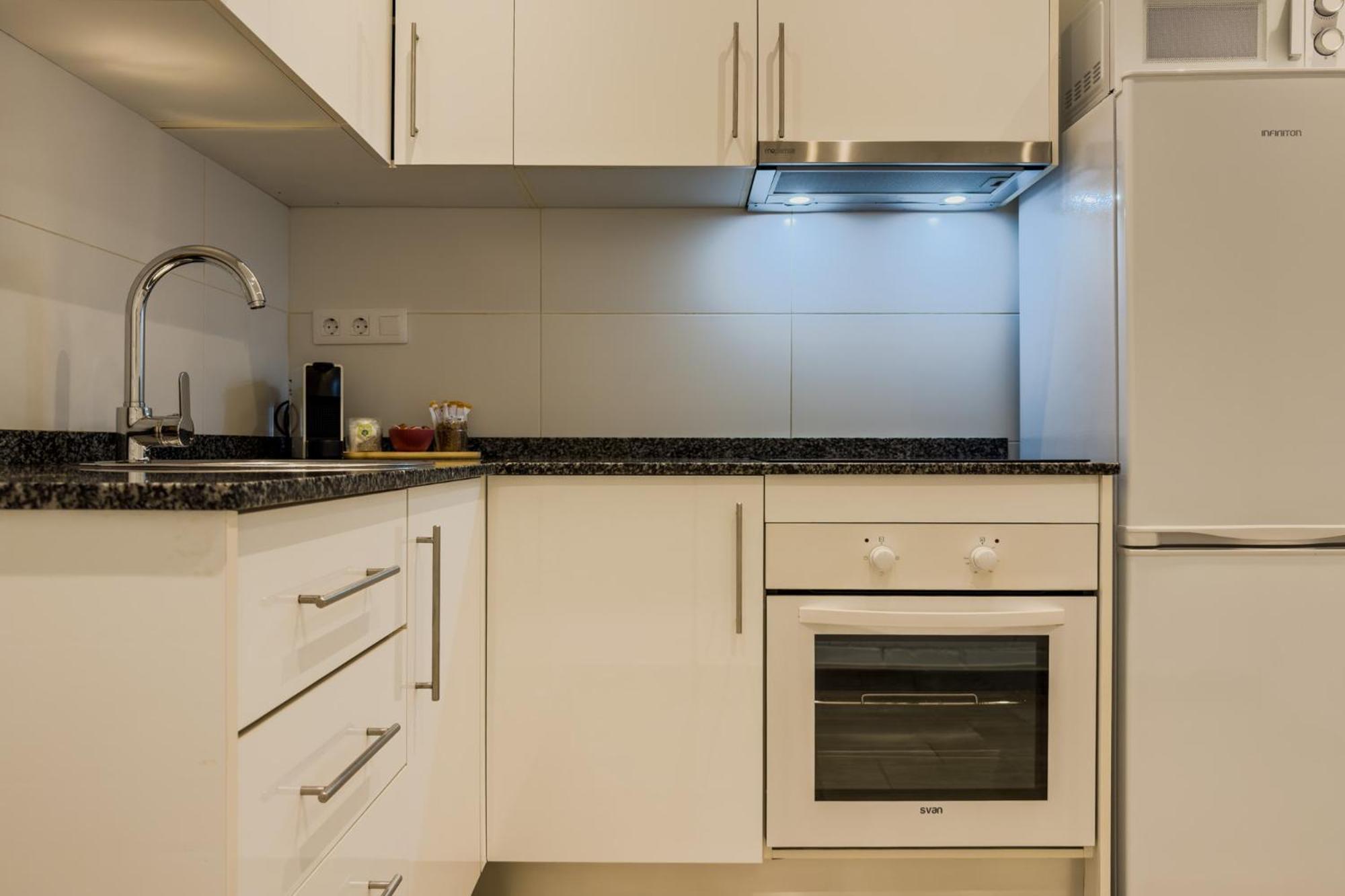 Novus Homes Barcelona Santa Eulalia 略夫雷加特河畔奥斯皮塔莱特 外观 照片